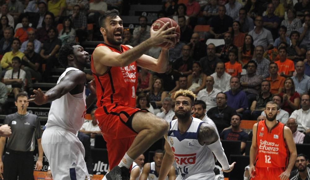 Las mejores imágenes del Valencia Basket - Real Madrid