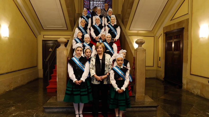 Las fiestas del Bollo ya tienen Xana y Xanina con sus damas de honor