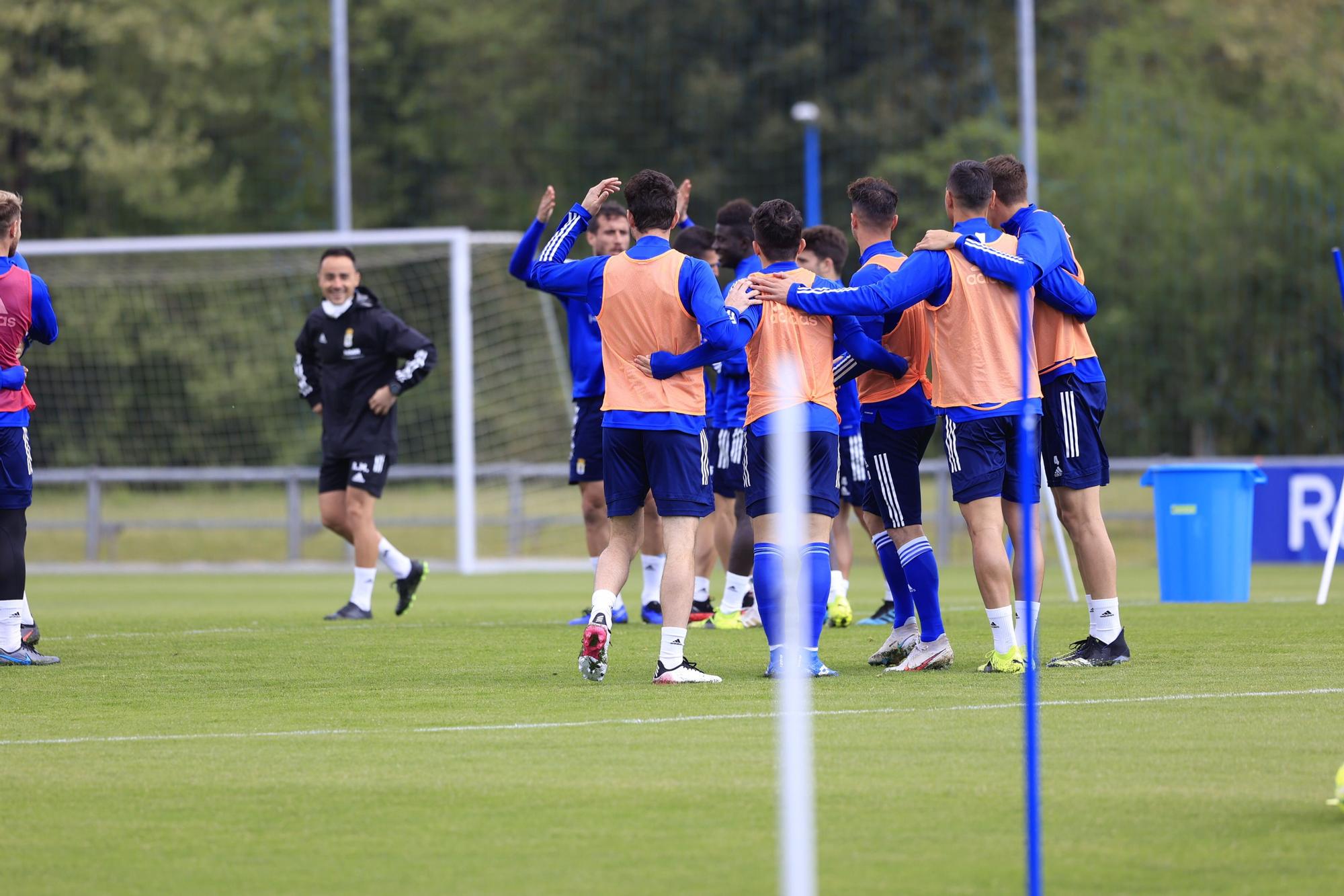 Las imágenes del último entrenamiento del Oviedo antes del derbi