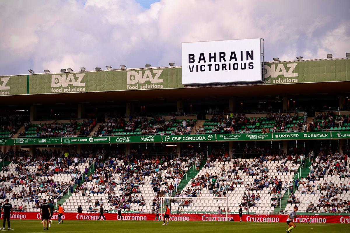 Los nuevos videomarcadores de grandes dimensiones de El Arcángel, en el pasado partido ante el Ceuta.