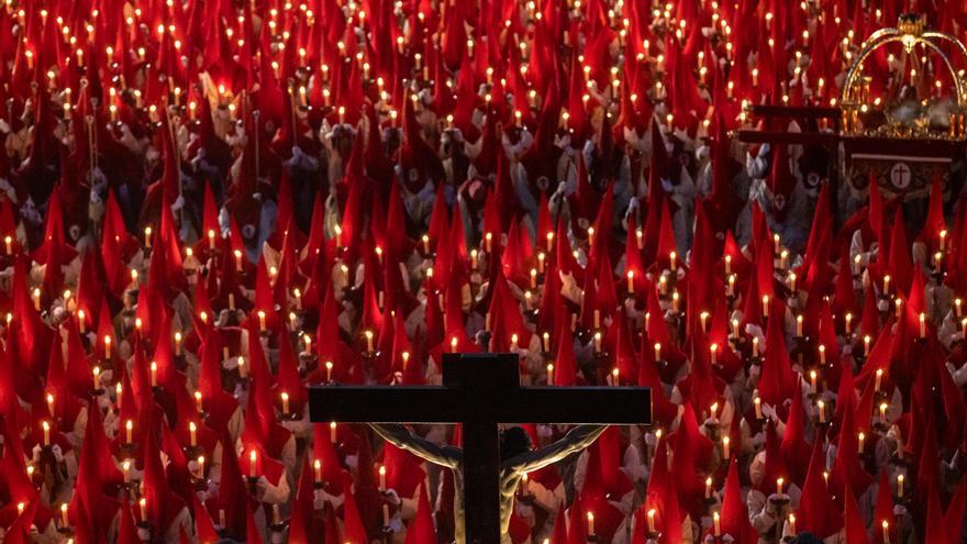 GALERÍA | Las impresionantes imágenes del juramento y procesión del Silencio de Zamora