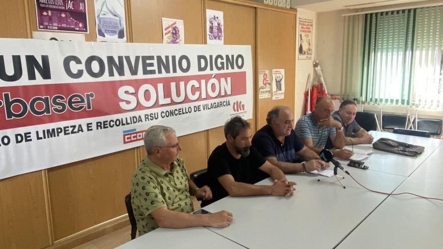 Urbaser propone una reunión &quot;in extremis&quot; con los trabajadores para frenar una huelga de basuras en plenas fiestas de San Roque