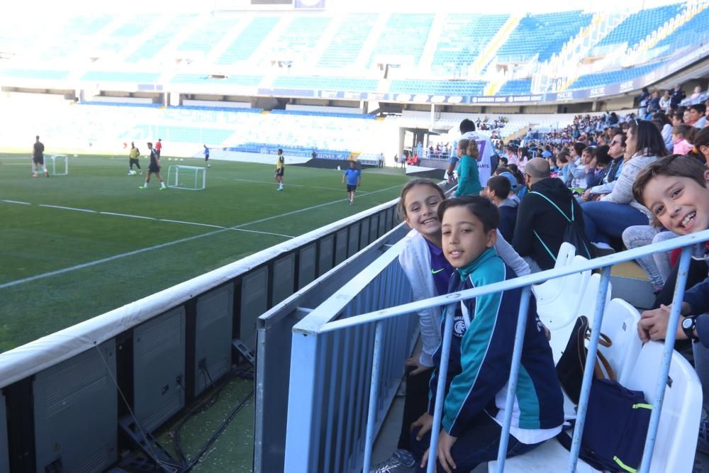 El equipo blanquiazul abre la grada de La Rosaleda a miles de niños de varios colegios de Málaga.