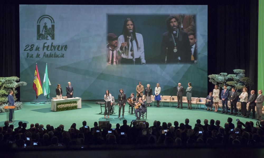 SUSANA DÍAZ ENTREGA LAS MEDALLAS DE ANDALUCÍA