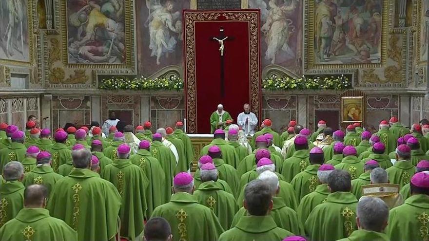 El Papa se escuda en que fuera de la Iglesia hay más pederastia