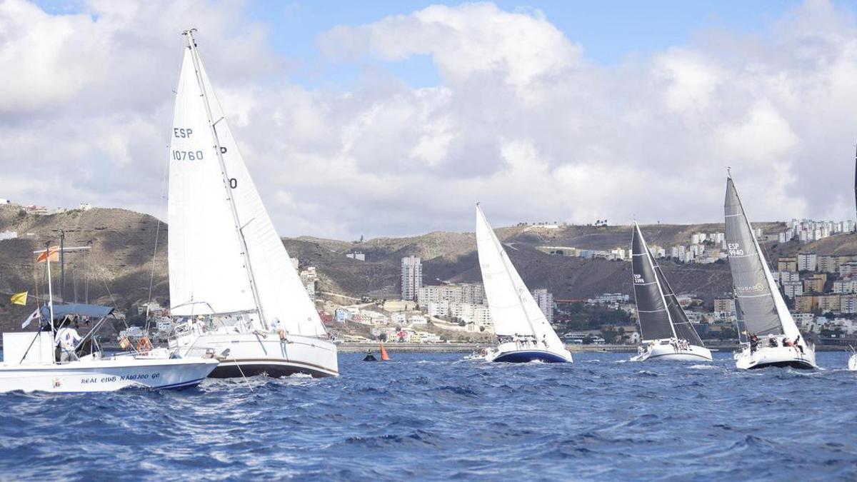 Los 10 mejores barcos de Canarias se juegan una plaza para el Campeonato de España de Cruceros en la Final Balearia Canarias