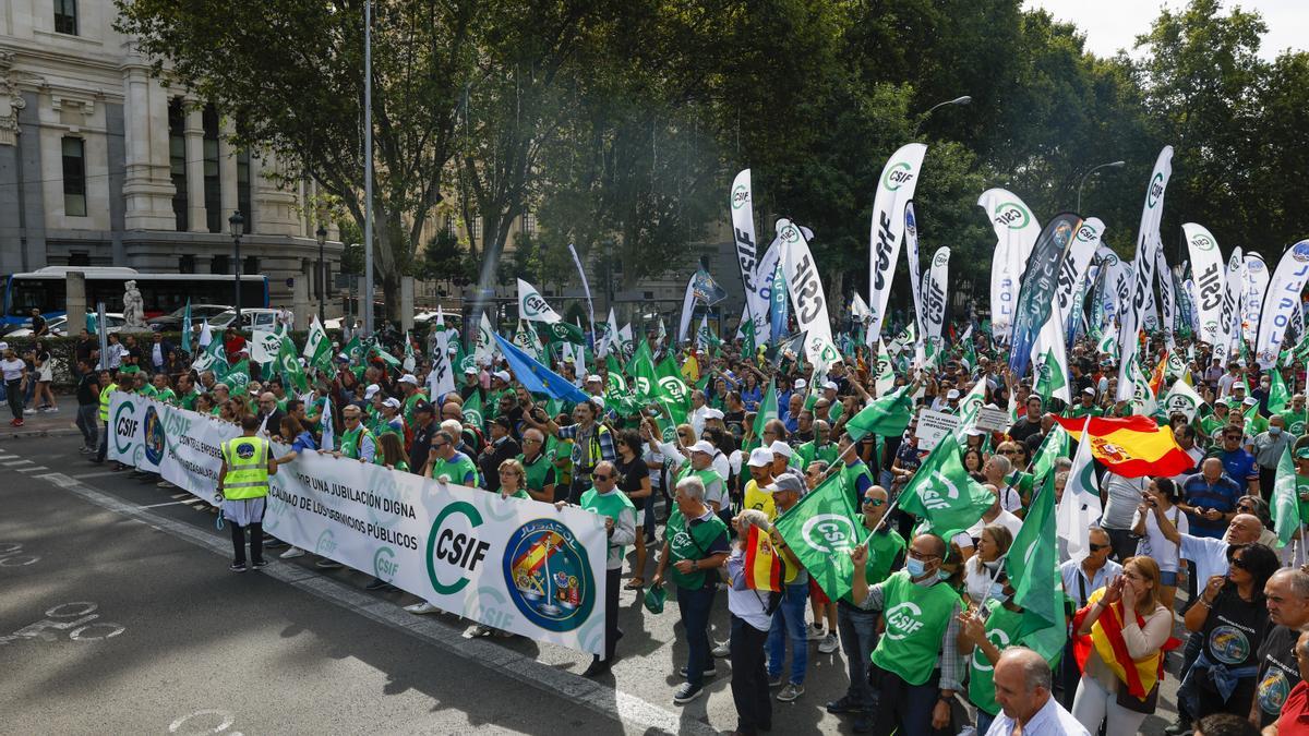 Manifestación convocada por CSIF y Jusapol en Madrid.