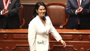 Fujimori demana concòrdia al rebre la credencial de presidenta electa enmig d’una protesta