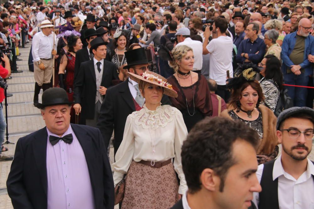 Primeros actos de la III Feria Modernista de Alcoy