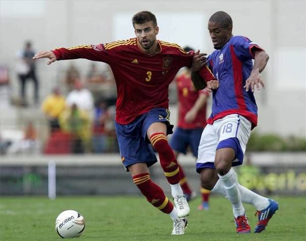 España vence a Puerto Rico (2-1)