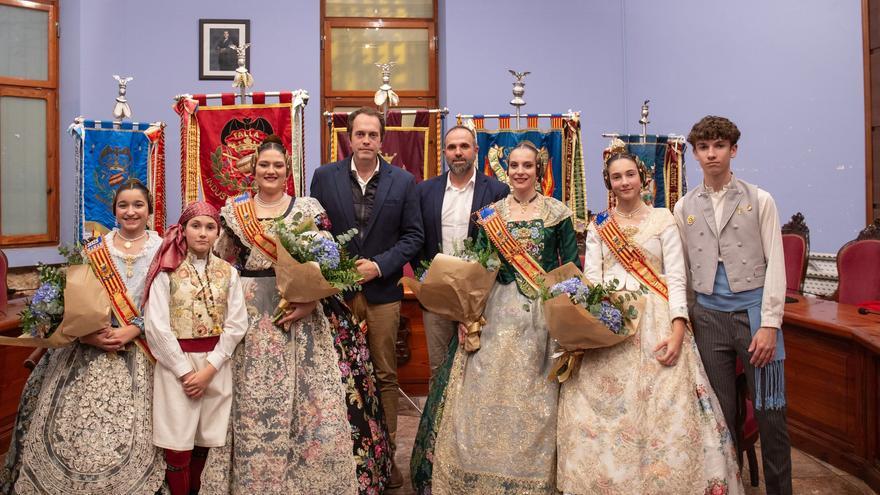 Cheste proclama a Sara y Paula como falleras mayores 2025