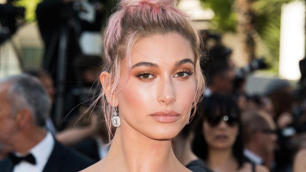 Hailey Baldwin, en el estreno de 'Girls of the sun'