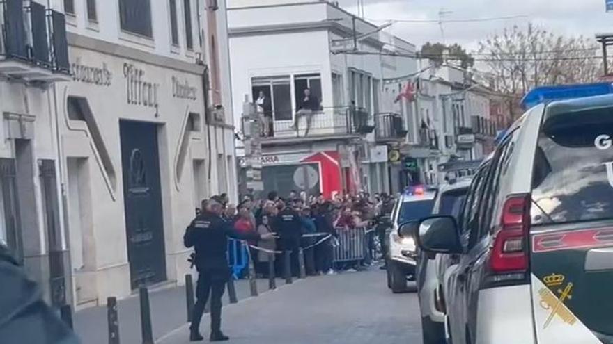 Video | Llegada de los detenidos por el crimen de Francisca Cadenas a los juzgados de Villafranca