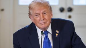 "Trump es un simple ganador acomplejado y egoísta"