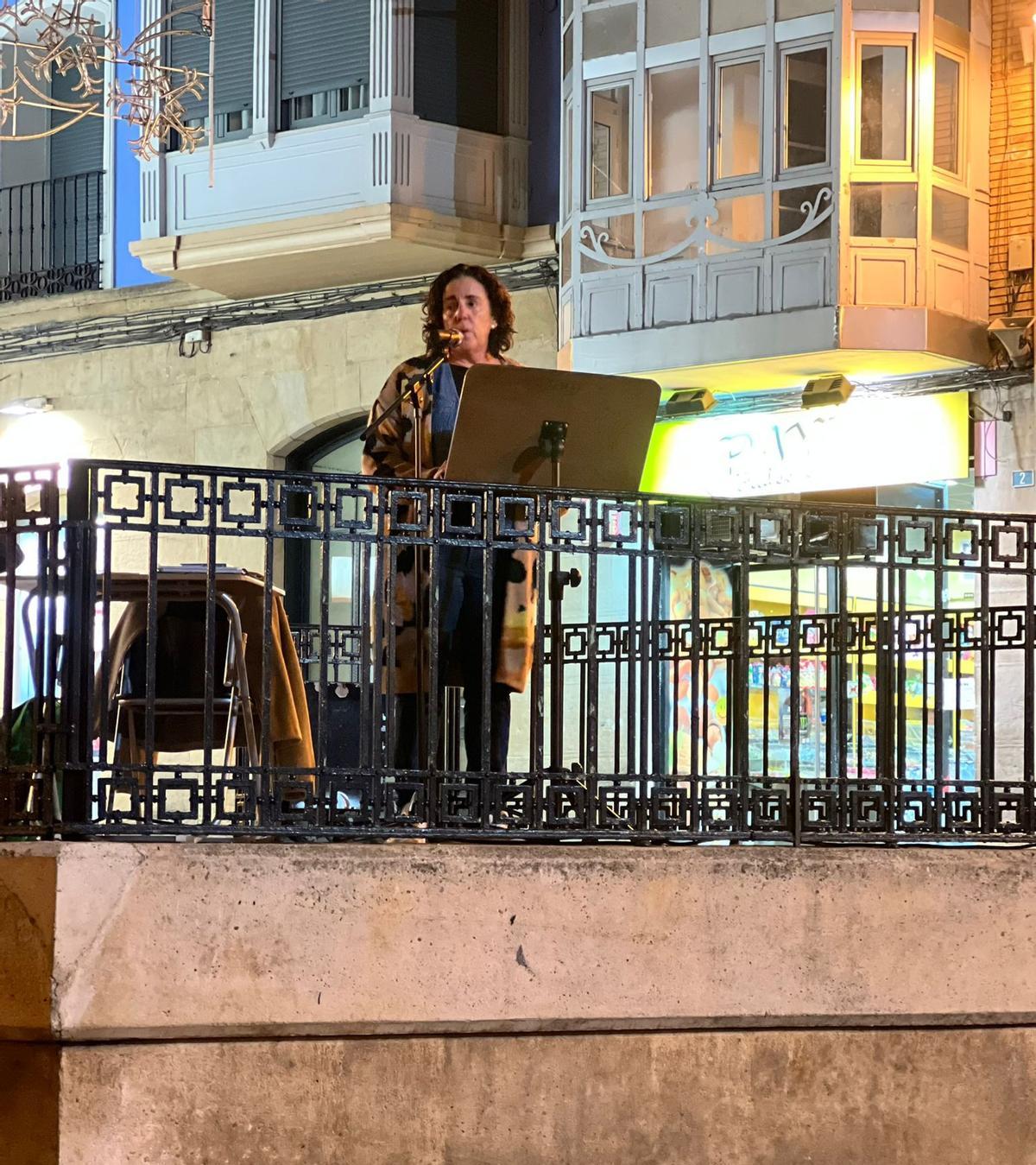 Concentración en Caspe contra el acoso escolar