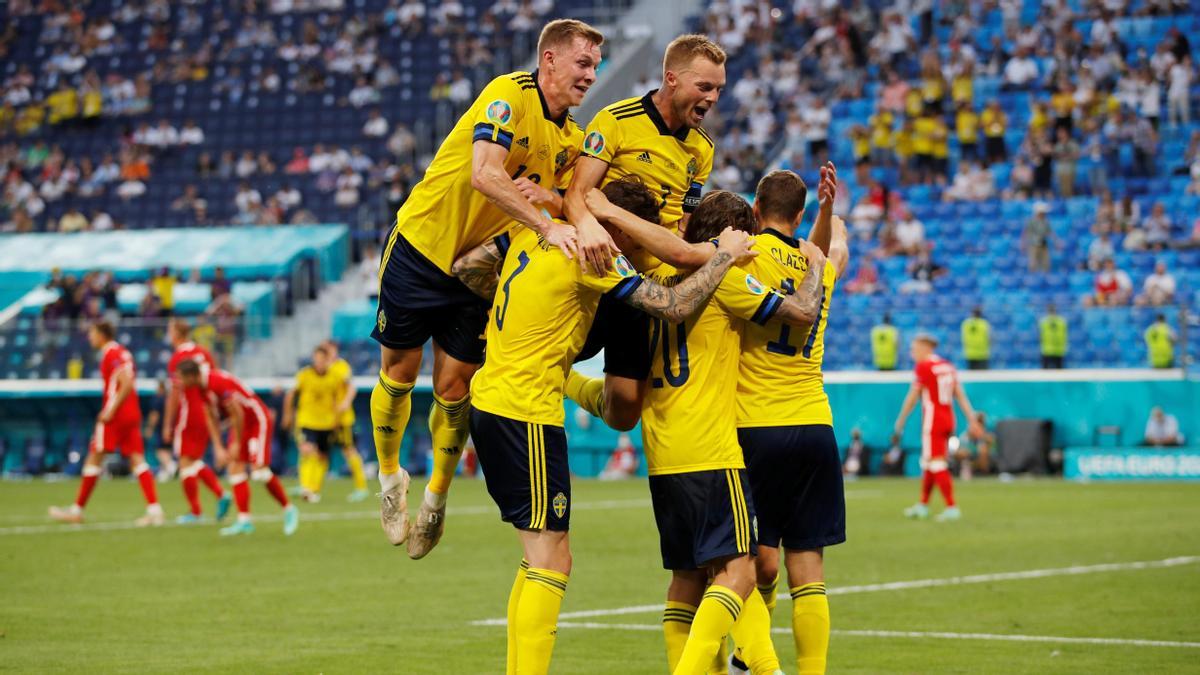 Euforia de Suecia tras el gol de la victoria en el decuento