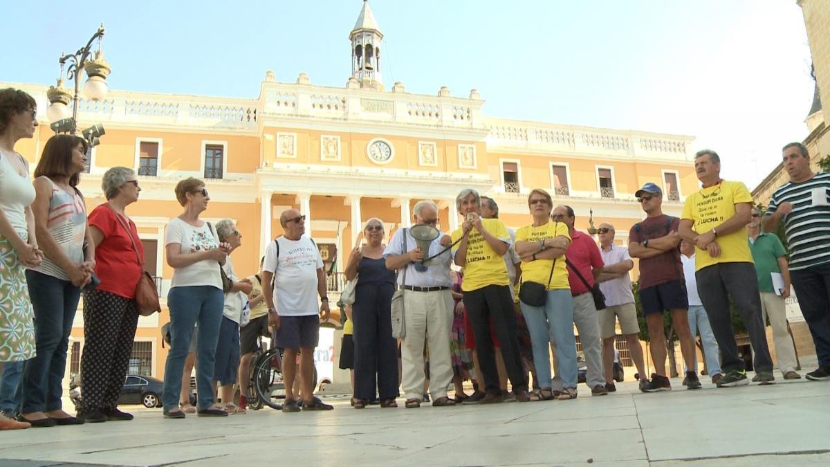 Los pensionistas extremeños exigen un nuevo sistema de pensiones que las dignifiquen