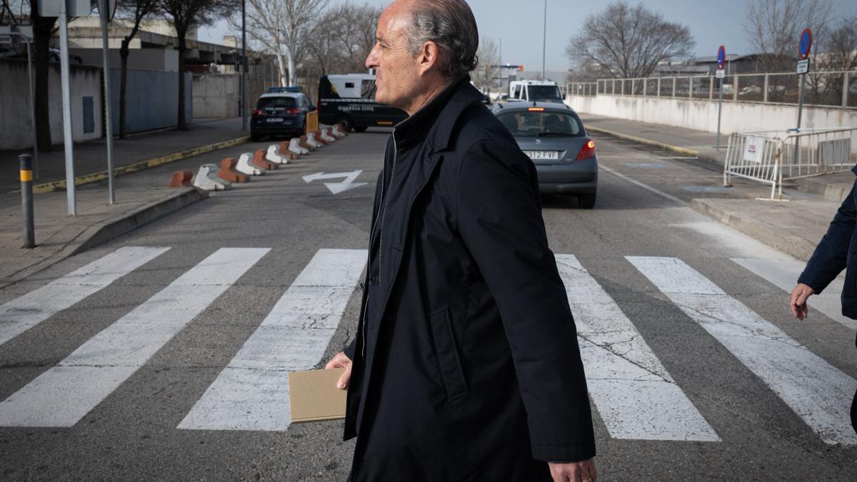 El expresidente de la Generalitat valenciana Francisco Camps a su llegada a la sede de la Audiencia Nacional.