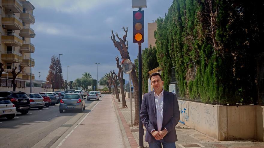 Plataforma de vecinos afectados por el semáforo foto-rojo de Canet d'En Berenguer