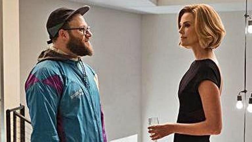 Seth Rogen i Charlize Theron demostren una química excepcional