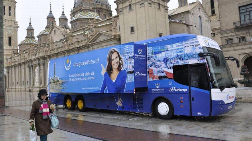 Uruguay presenta en un autobús sus mayores atractivos turísticos