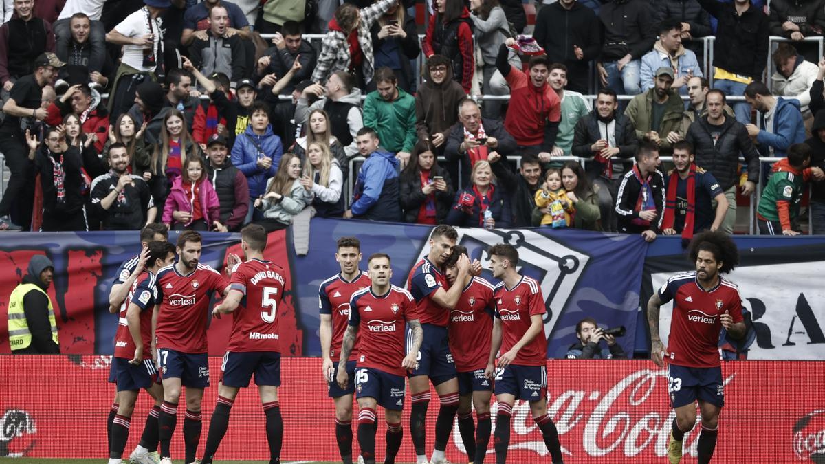 Resumen, goles y highlights del Osasuna 3 - 1 Almería de la jornada 34 de LaLiga Santander