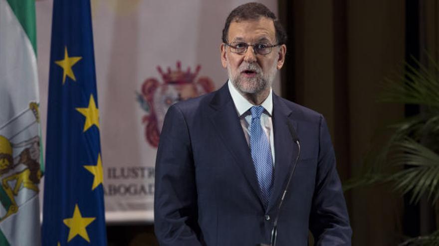 Rajoy: "No voy a poner condiciones al PSOE"