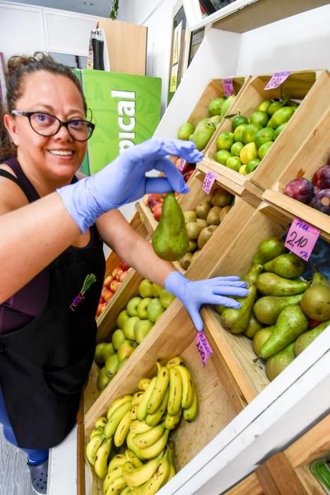 13-09-19 LAS PALMAS DE GRAN CANARIA. DISTINTAS FRUTERIAS. LAS PALMAS DE GRAN CANARIA. Reportaje fruterías. Fotos: Juan Castro.  | 13/09/2019 | Fotógrafo: Juan Carlos Castro