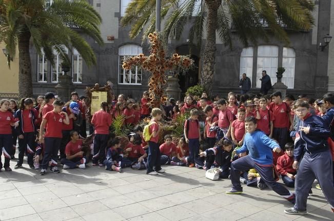 CONCURSO DE CRUCES DE MAYO