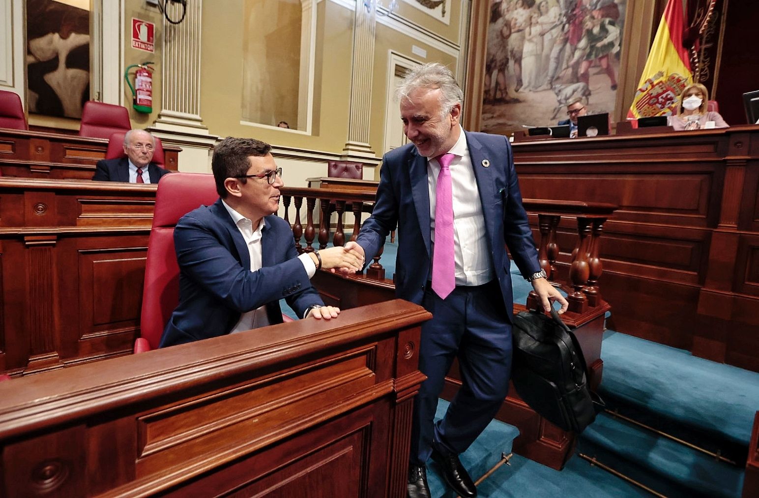 Pleno extraordinario en el Parlamento de Canarias (19/01/2023)