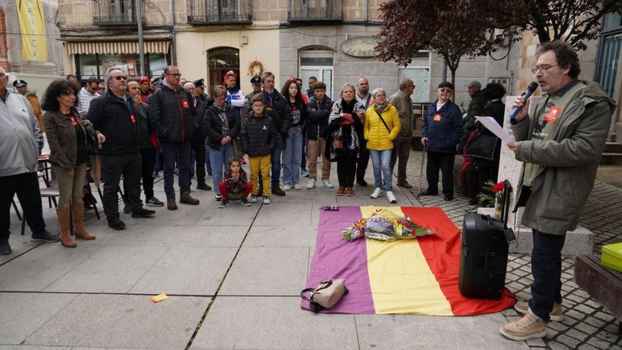 &quot;Ante la extrema derecha: devolver los derechos a la escuela&quot;