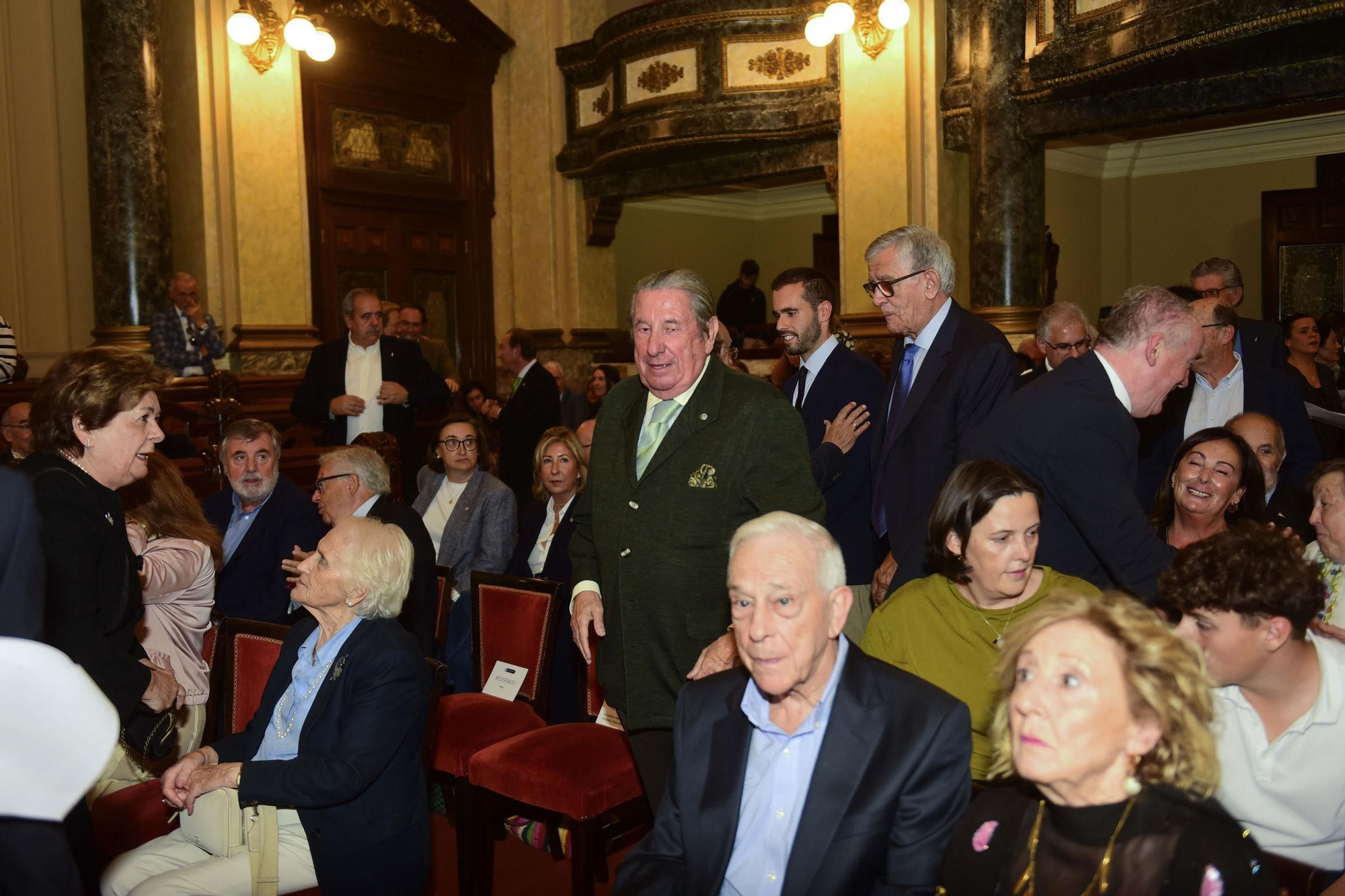 Rosa Otero, primera mujer nombrada Hija Adoptiva de A Coruña