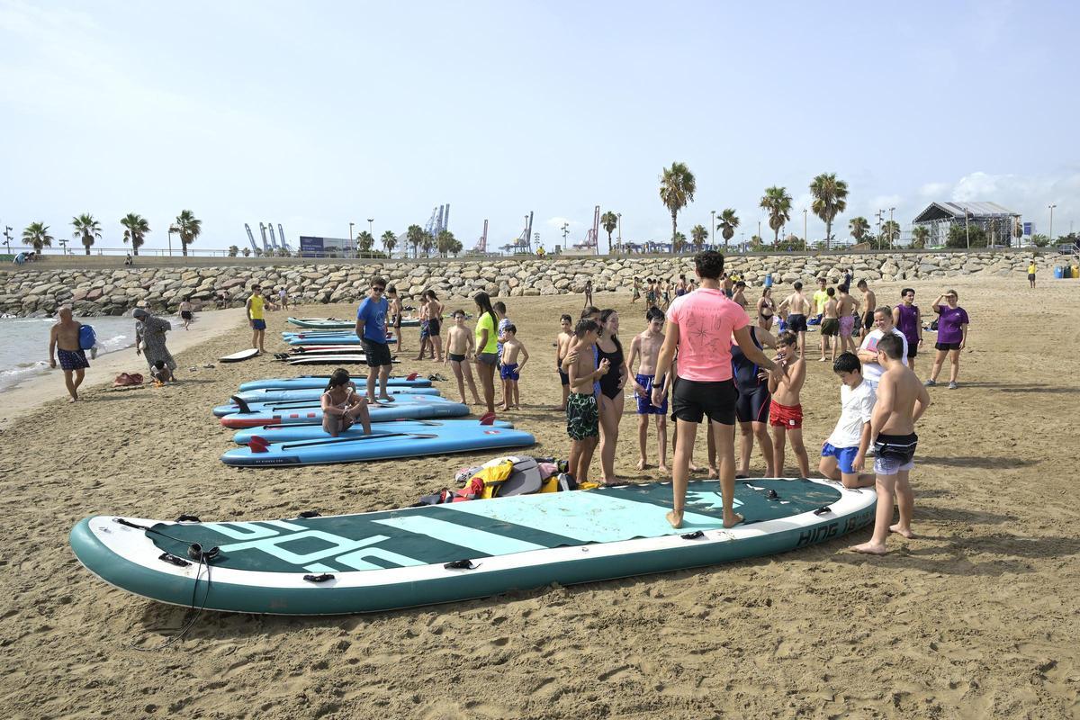 Alumnosde la Esculea de Verano de Paiporta.