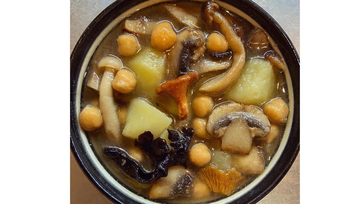 10 restaurants on menjar bé amb 10 euros a Barcelona 10 restaurants on menjar bé amb 10 euros a Barcelona