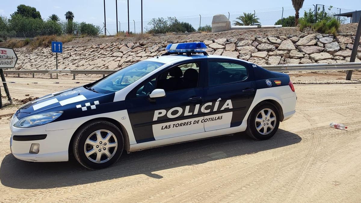 Vehículo de la Policía Local de Las Torres de Cotillas.