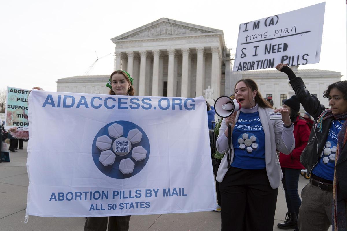 La Corte Suprema de Estados Unidos escucha argumentos sobre el fármaco abortivo mifepristona