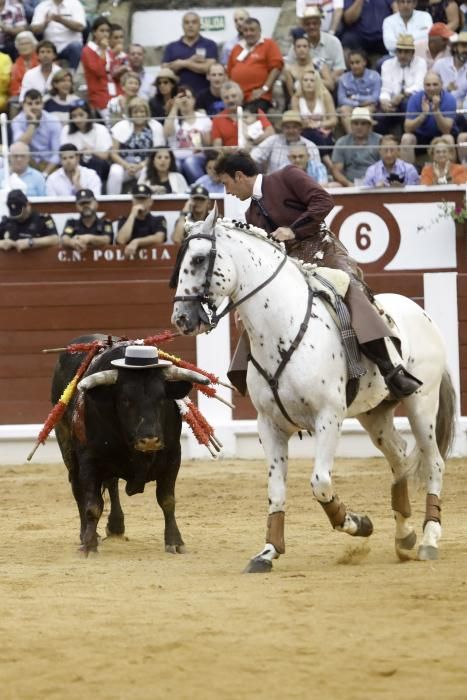 Corrida de rejones en la Feria Taurina de Begoña de 2018.