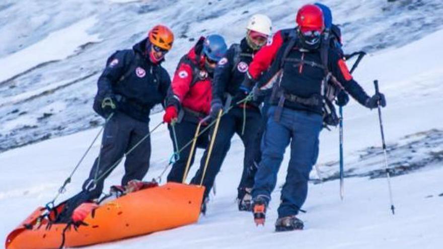 Equipo de rescate en Los Andes