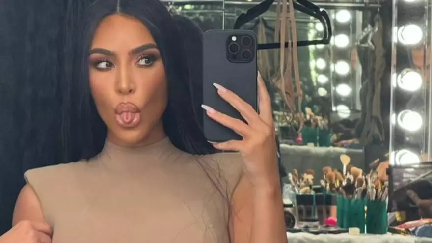 El truco de Kim Kardashian para maquillarse en cinco minutos