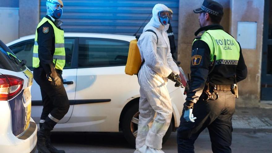 Un militar de la UME totalment protegit