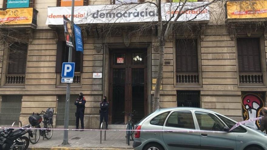 Col·loquen falsos explosius a les seus d&#039;Òmnium, ERC, CUP, ANC i Interior