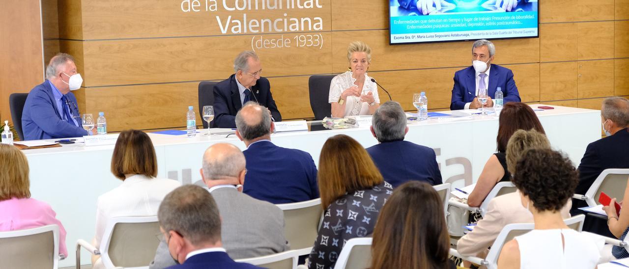 Un momento de la jornada desarrollada en las instalaciones de Ibermutua en Alicante.