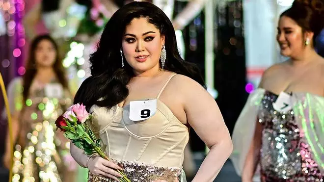 Concurso de belleza Miss talla grande en Bangkok