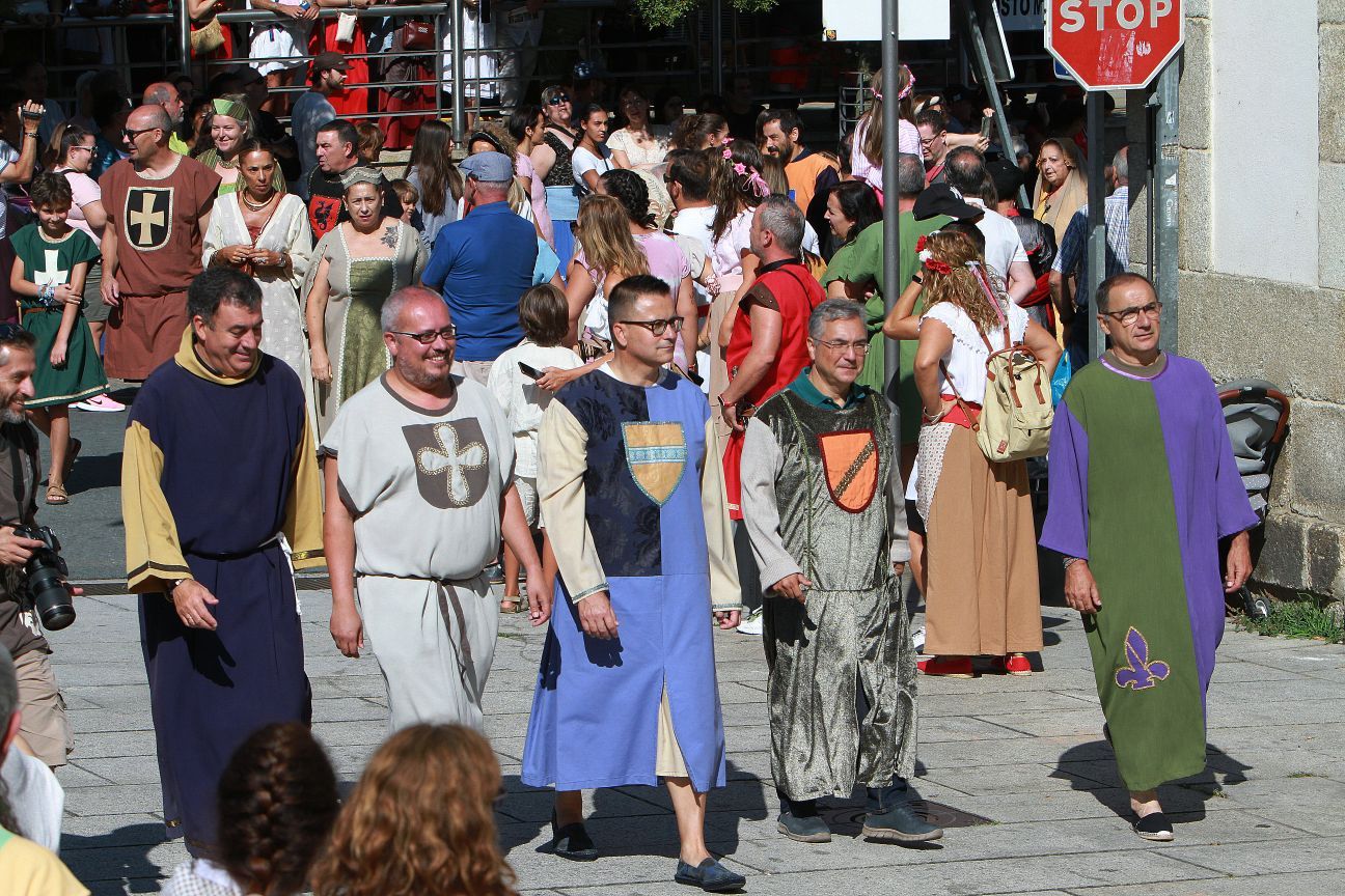 Ribadavia viaja a la Edad Media: maravedíes y fiesta en su día grande
