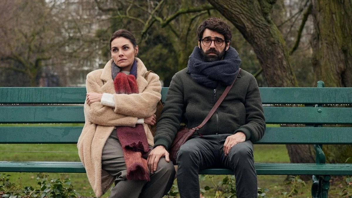 Amaia Salamanca y David Verdaguer en 'Siempre es invierno'.