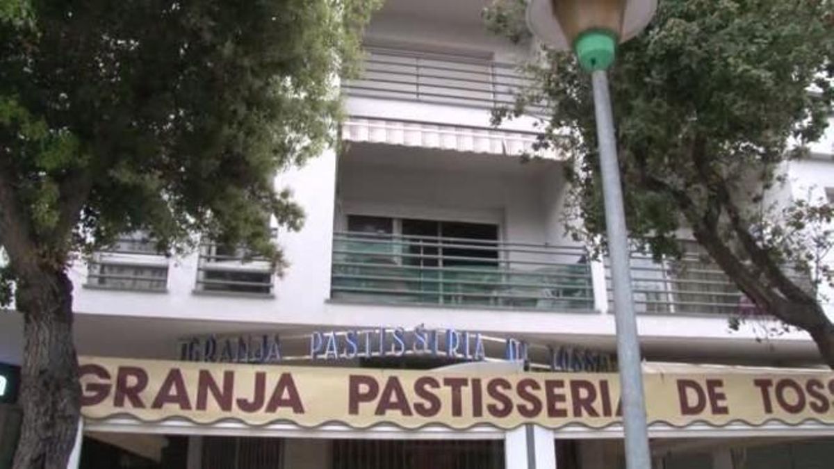 Un home de 39 anys ha mort durant un incendi a casa seva.