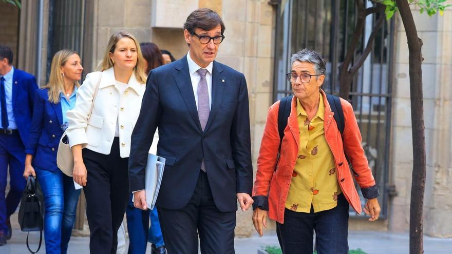 El president Salvador Illa con la consellera de Salut, Olga Pané, este martes en el Palau de la Generalitat