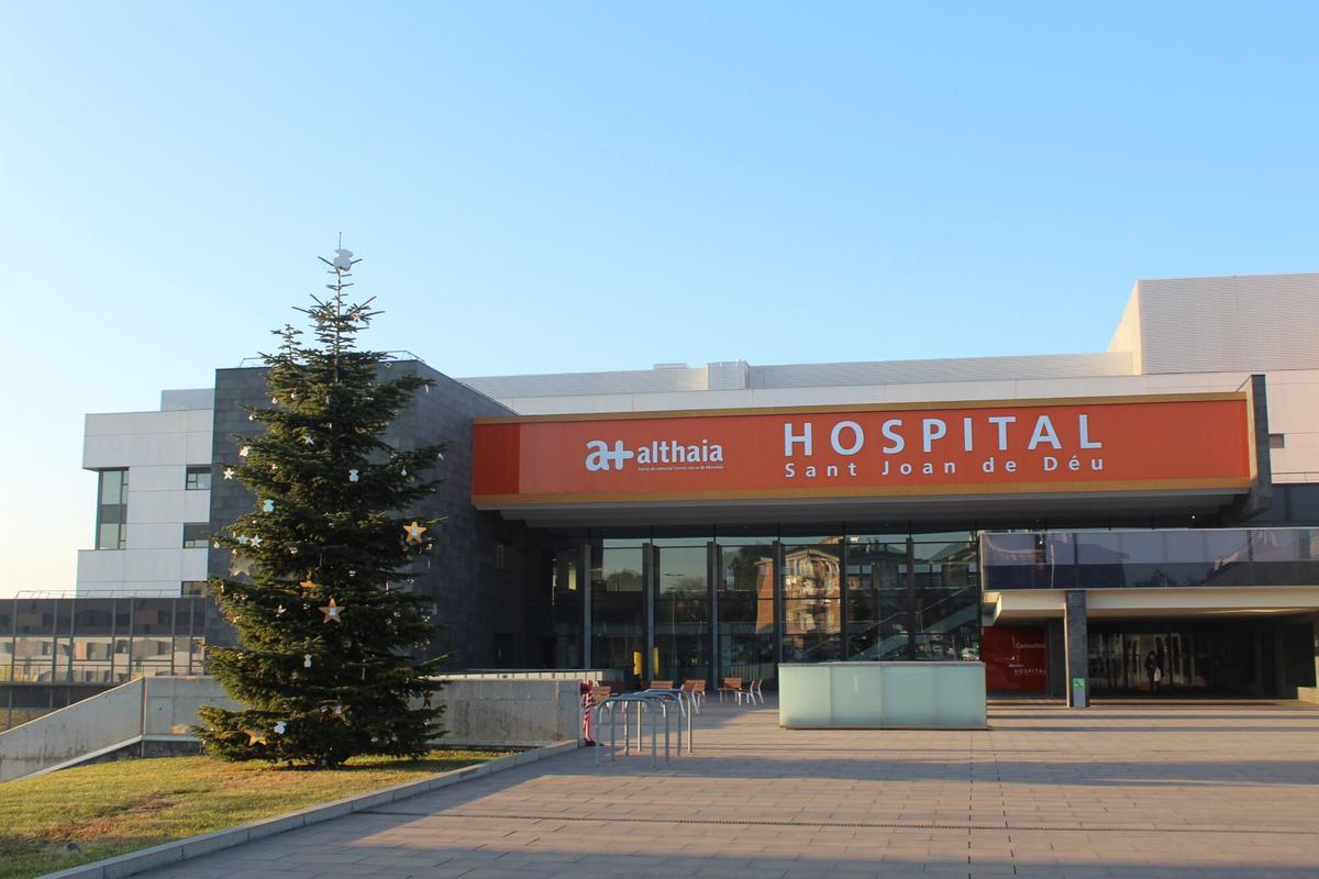 MANRESA . HOSPITAL DE SANT JOAN DE DEU . ENTRADA GENERAL I ENTRADA AL SERVEI D  URGENCIES