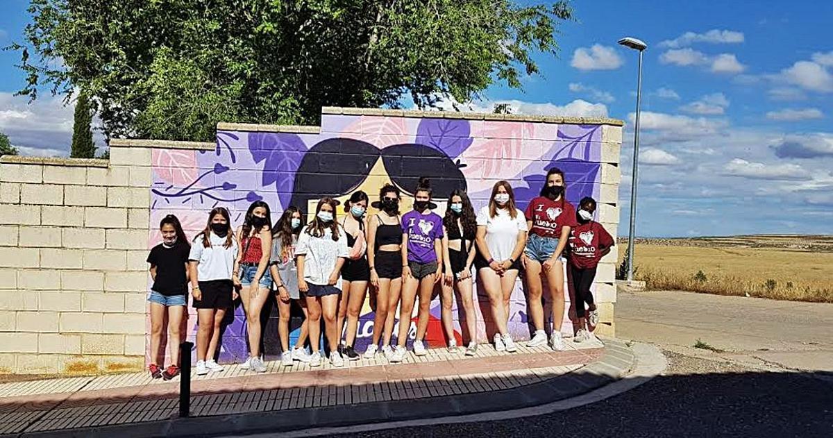 Los jóvenes se convierten en guías por sus pueblos