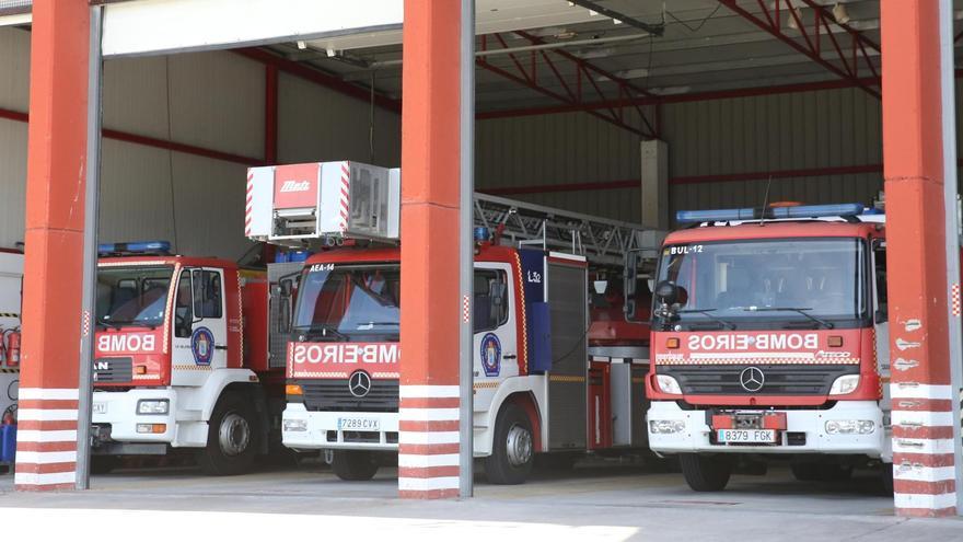 Salva la vida en una explosión de una bombona de butano  en su casa de Bueu